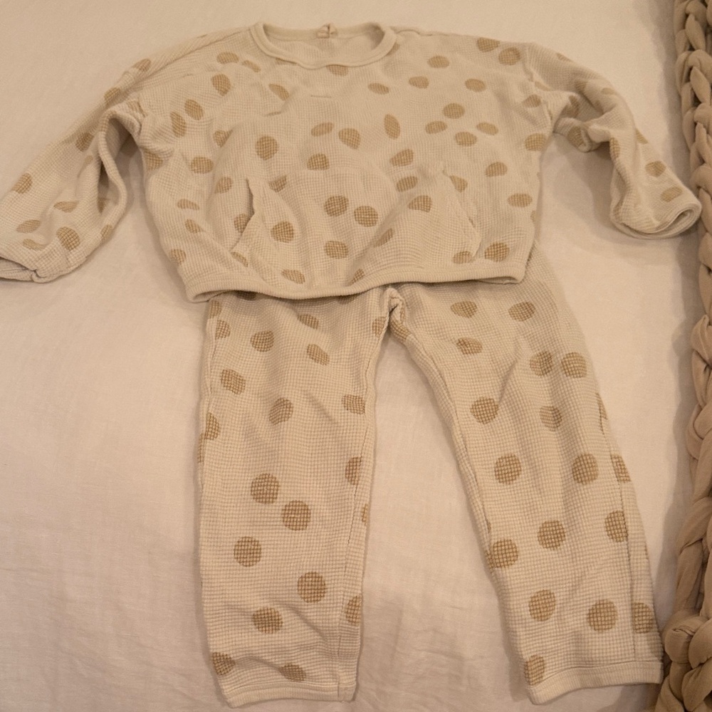 Cozy Cream Polka Dot Kids